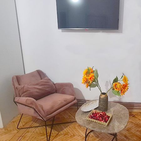 Cozy Studio In Noble House Main Square คลูจ-นาโปกา ภายนอก รูปภาพ